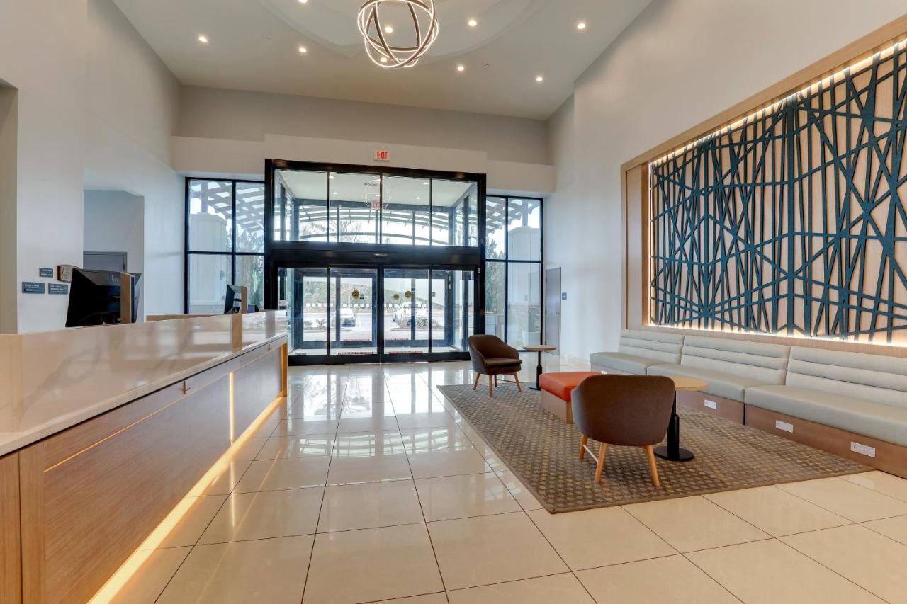 Holiday Inn Mobile Airport By Ihg Bagian luar foto